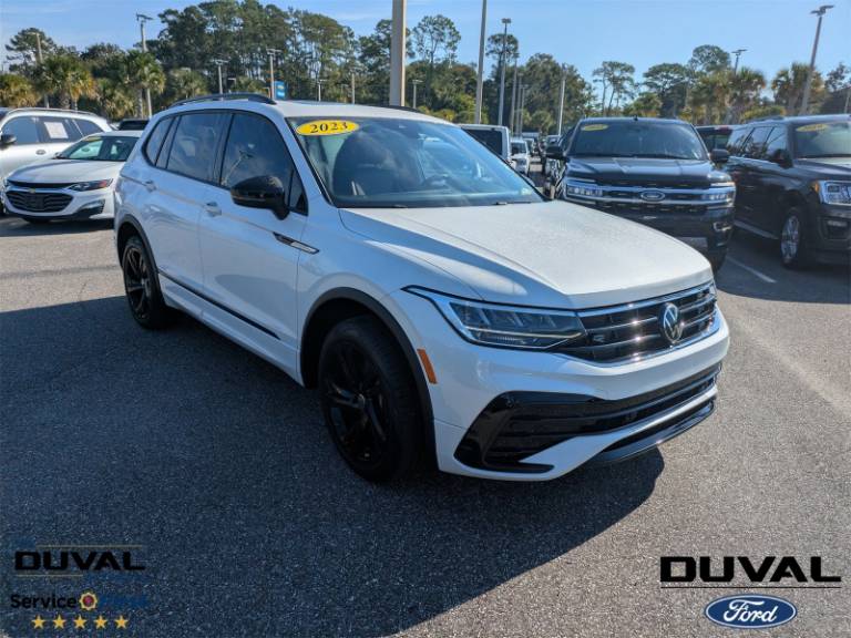 2023 Volkswagen Tiguan 2.0T SE R-Line Black