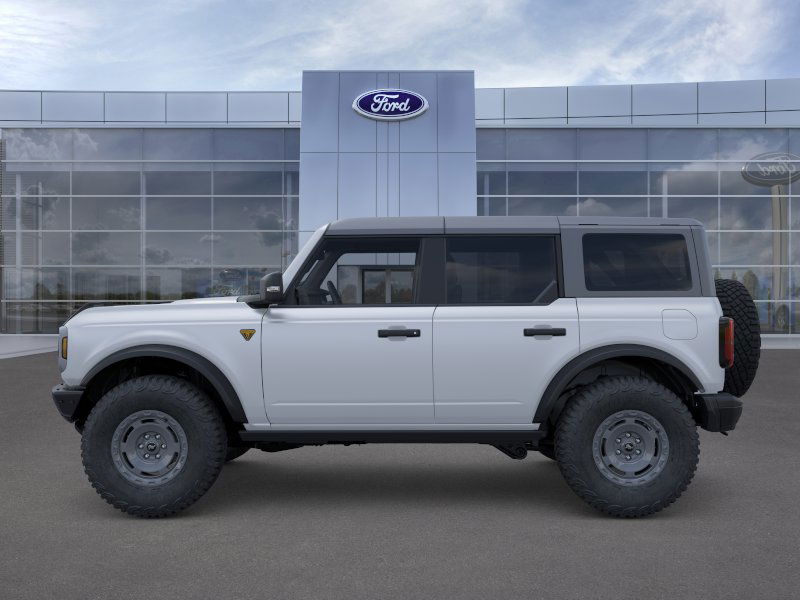 2025 Ford Bronco Badlands photo 2