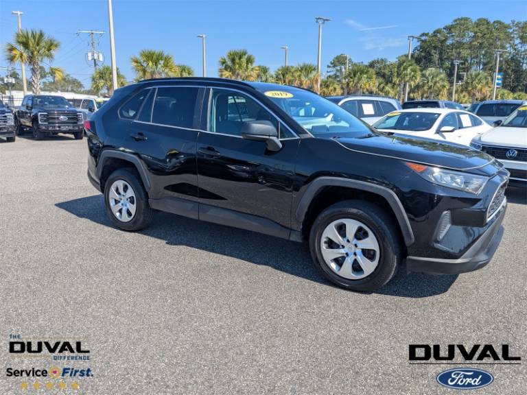 2019 Toyota RAV4 LE