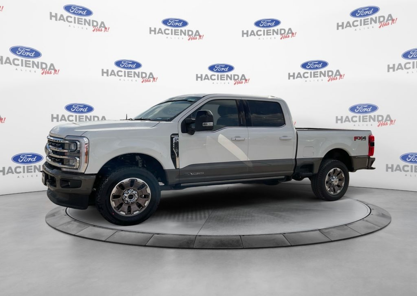 2026 Ford F-250 Super Duty King Ranch's photo