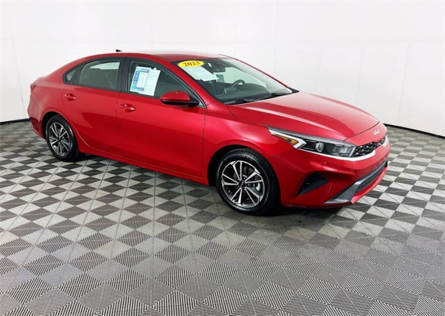 2023 Kia Forte LXS's photo
