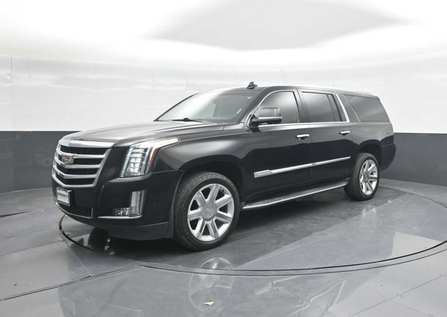 2020 Cadillac Escalade ESV Luxury's photo