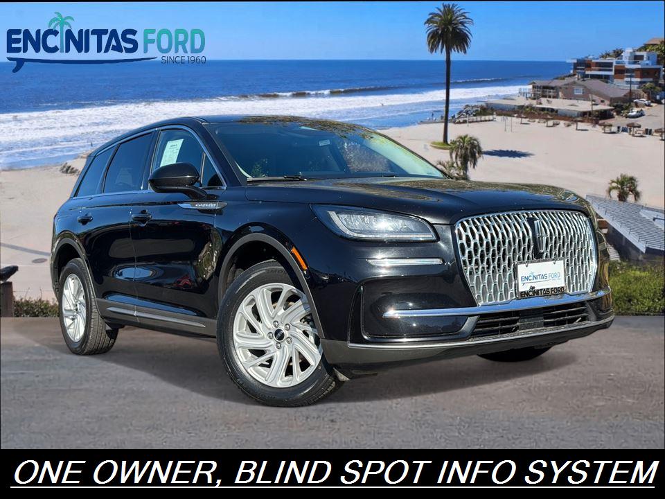 2023 Lincoln Corsair Base's photo