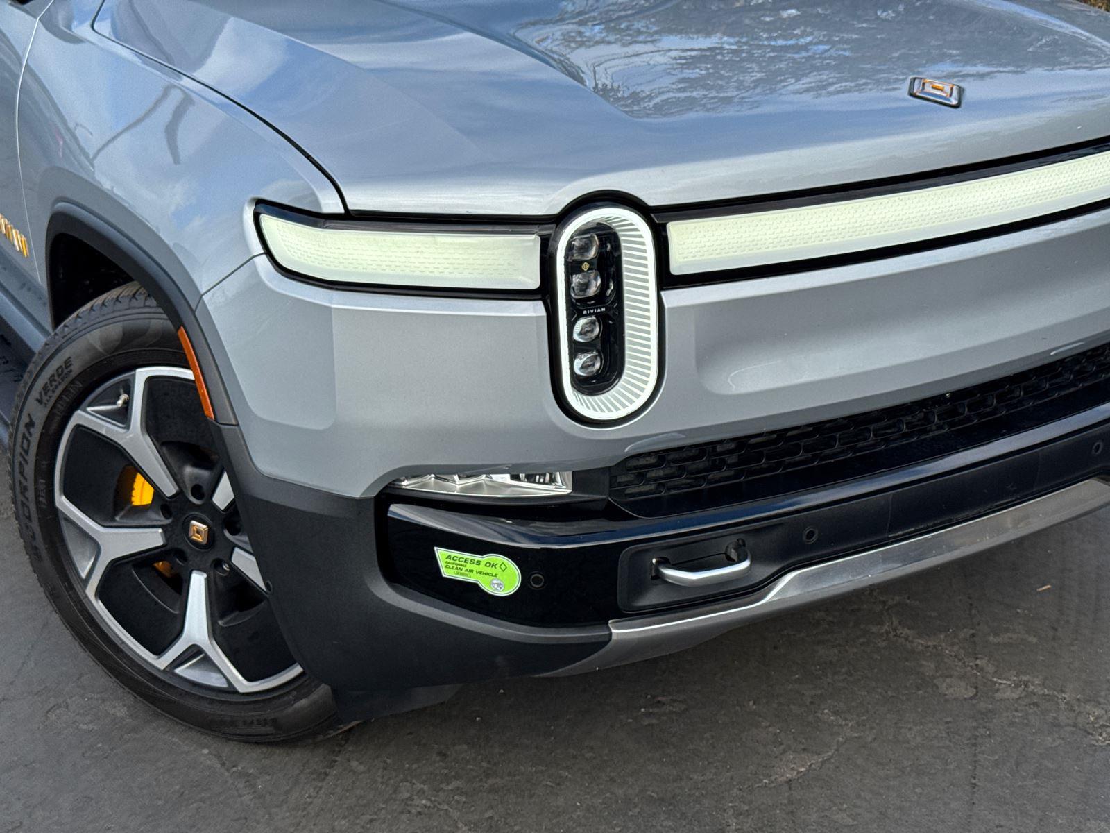 2023 Rivian R1T Adventure photo 3