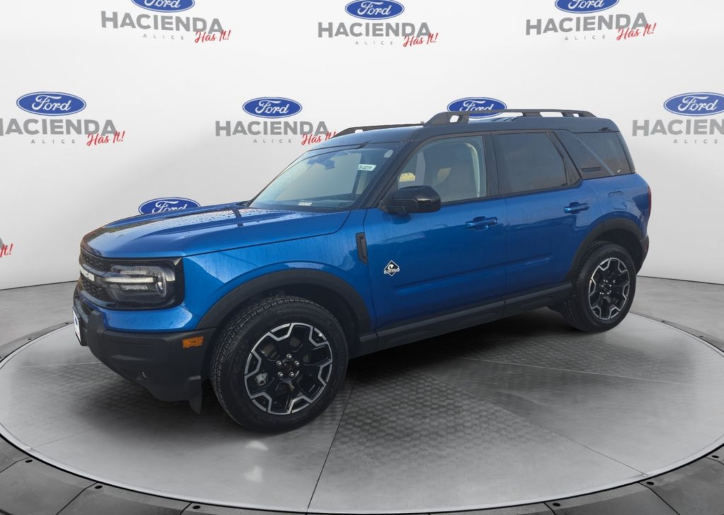 2025 Ford Bronco Sport Outer Banks's photo