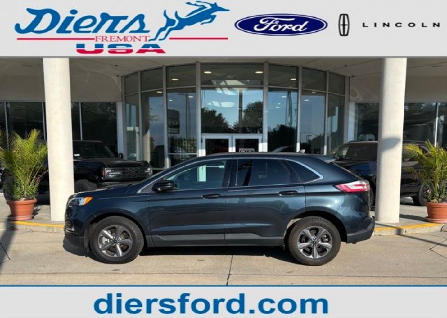 2022 Ford Edge SEL's photo