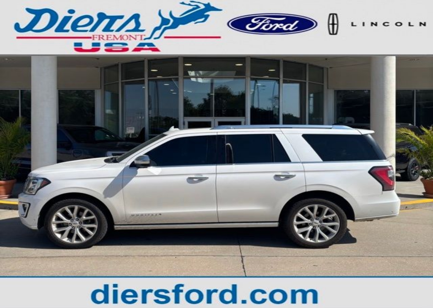 2018 Ford Expedition Platinum's photo