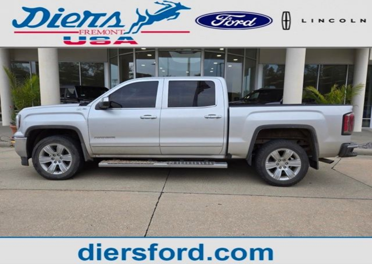 2018 GMC Sierra 1500 SLT's photo