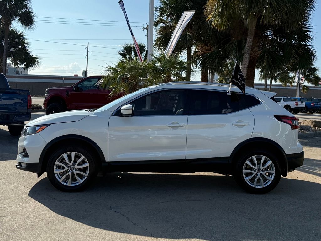 2021 Nissan Rogue Sport SV photo 2