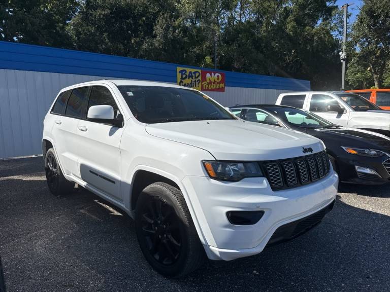 2020 Jeep Grand Cherokee Altitude
