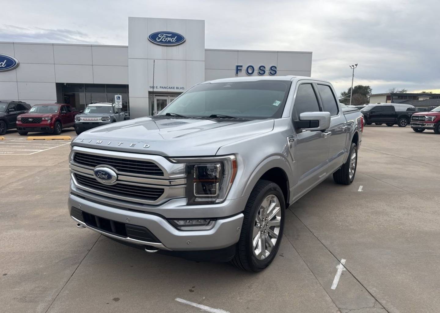 2022 Ford F-150 Limited's photo