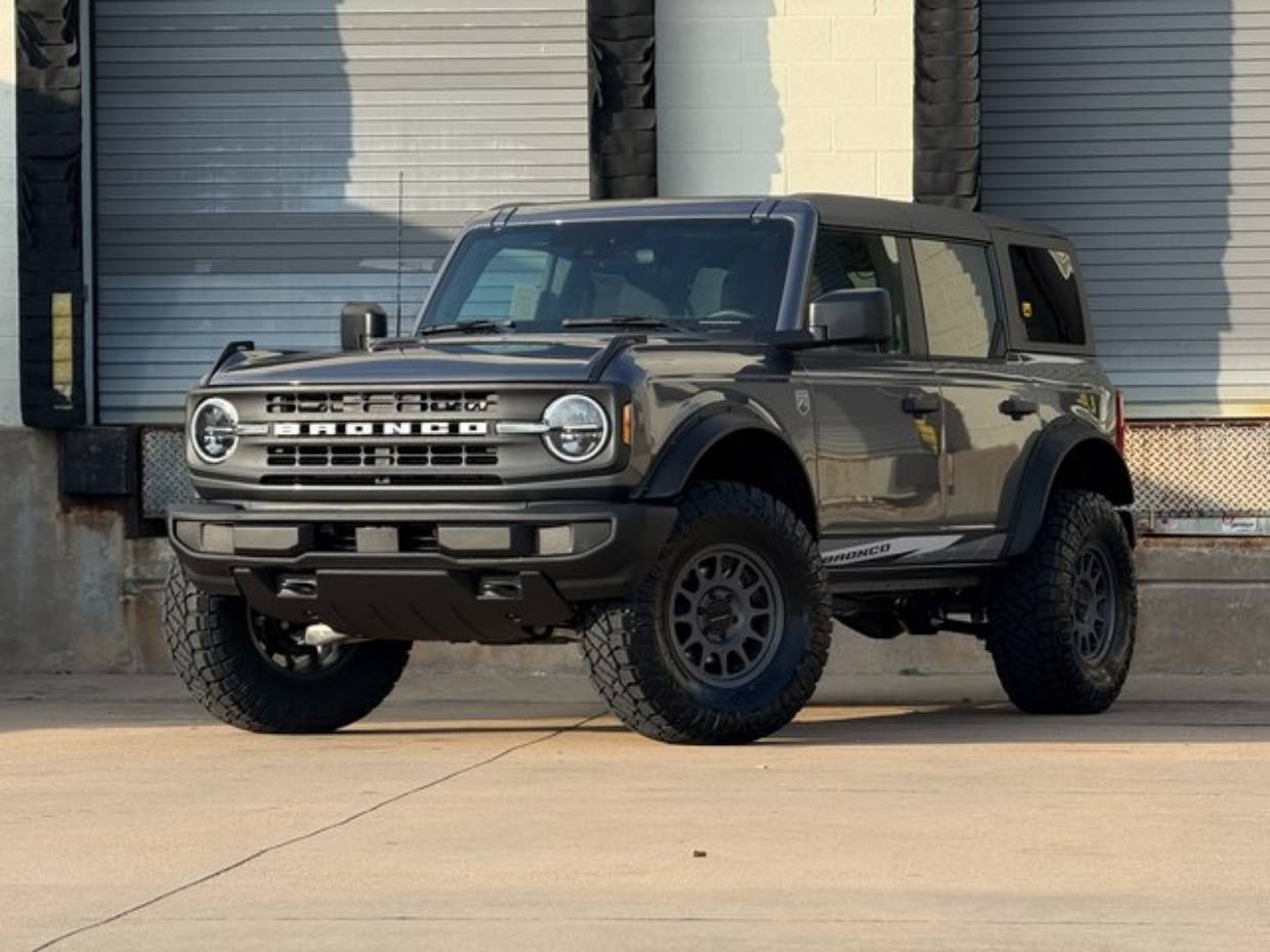2025 Ford Bronco 4-Door Big Bend's photo