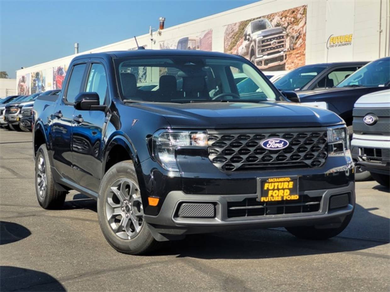 2025 Ford Maverick XLT's photo