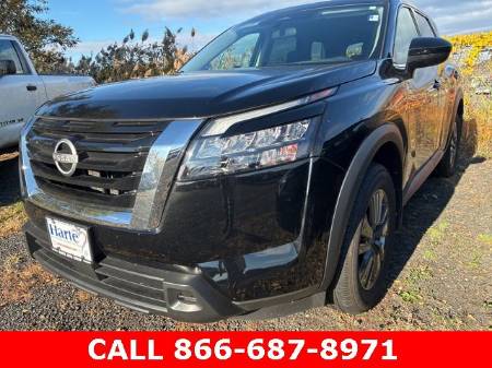 2024 Nissan Pathfinder S