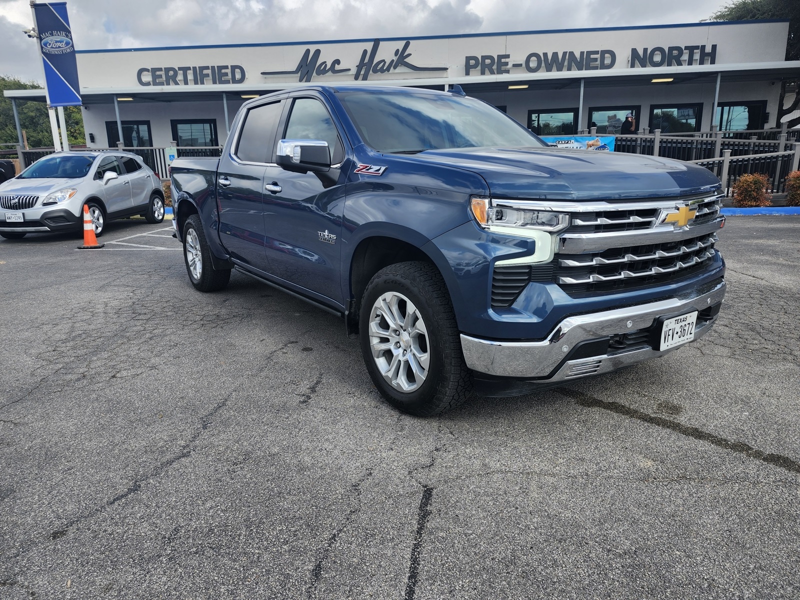 2024 Chevrolet Silverado 1500 LTZ's photo