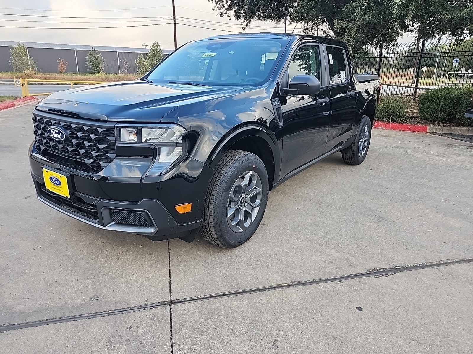 2025 Ford Maverick XLT's photo