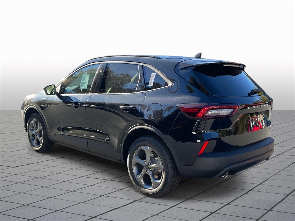 2026 Ford Escape Hybrid ST-Line Select photo 2