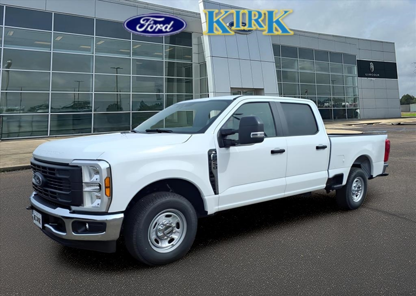 2026 Ford F-250 Super Duty XL's photo
