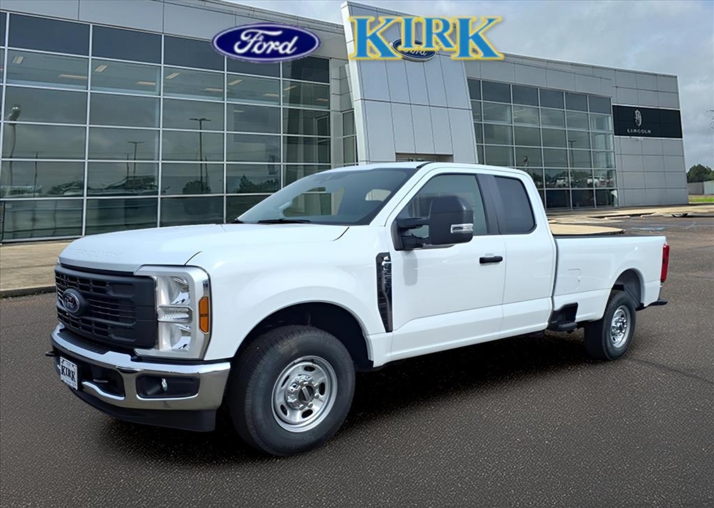 2026 Ford F-250 Super Duty XL's photo