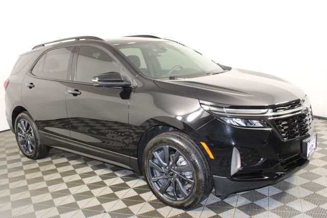 Used 2023 Chevrolet Equinox RS with VIN 3GNAXWEGXPL181363 for sale in Kansas City