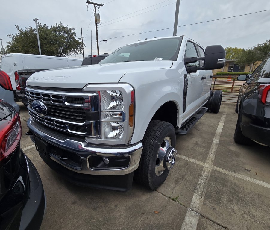 New 2024 Ford Super Duty F-350 DRW XL