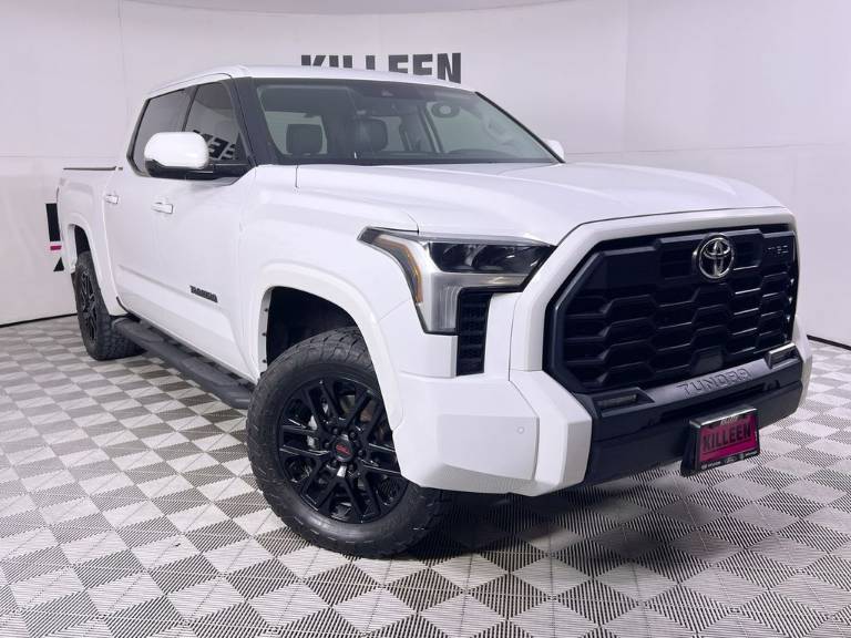 2022 Toyota Tundra SR5