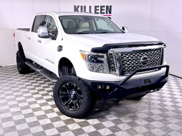 2017 Nissan Titan XD SL