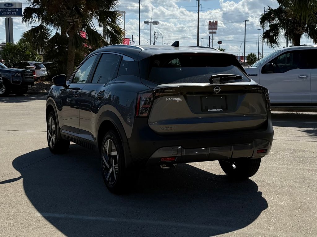 2026 Nissan Kicks SV photo 4