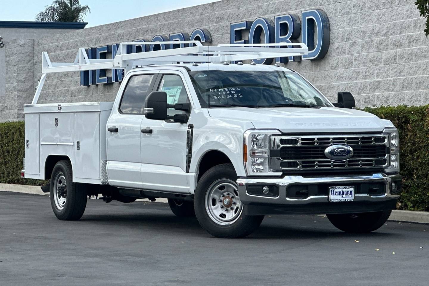 2026 Ford F-350 Super Duty Chassis Cab XL's photo