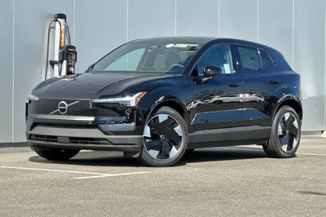 2025 Volvo EX30 Twin Motor Performance Plus