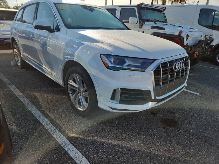 2020 Audi Q7 55 Premium Plus