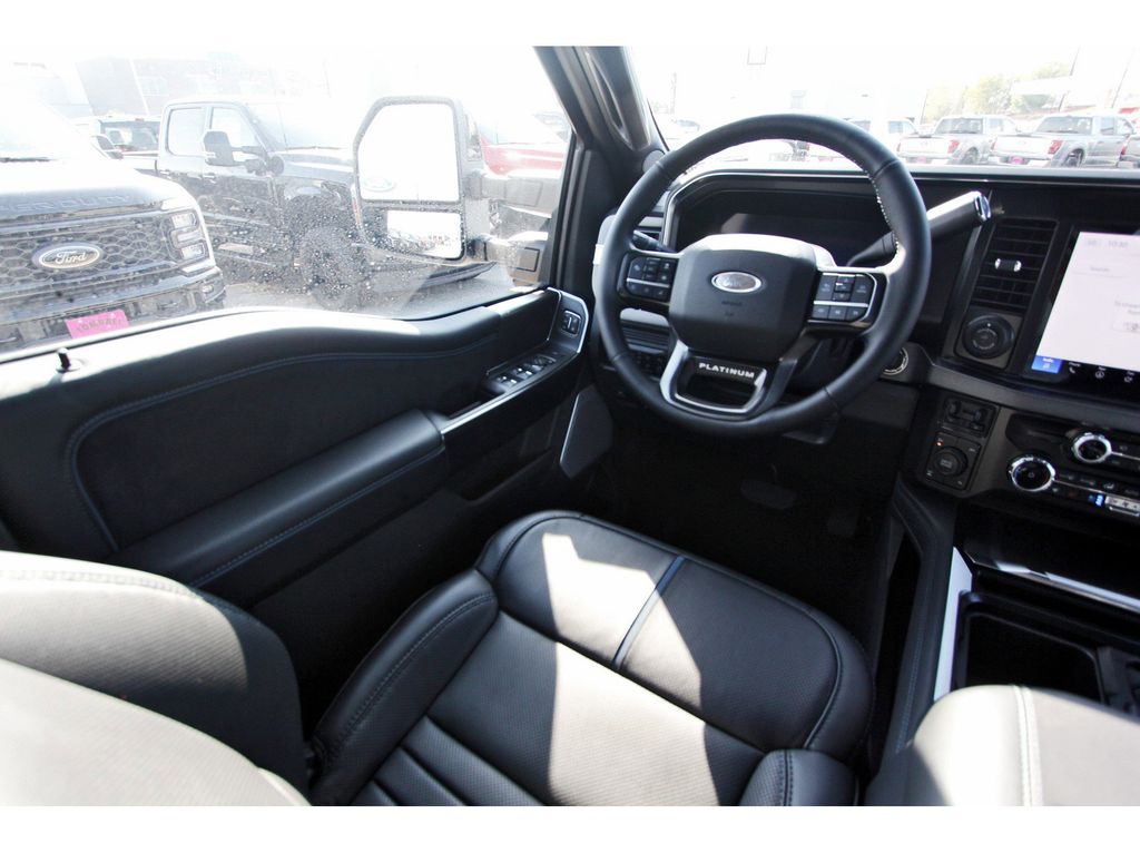 2026 Ford F-250 photo 4