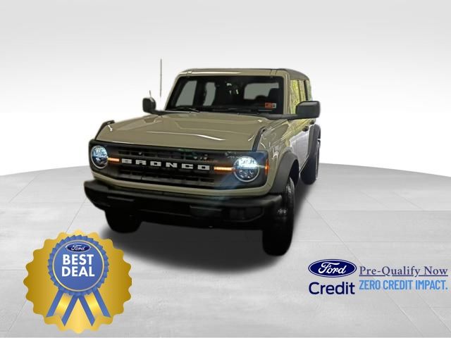 2025 Ford Bronco 4-Door Base