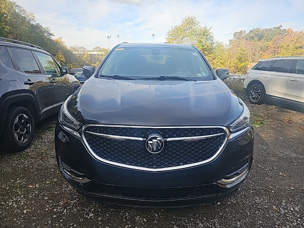 2018 Buick Enclave Avenir photo 2