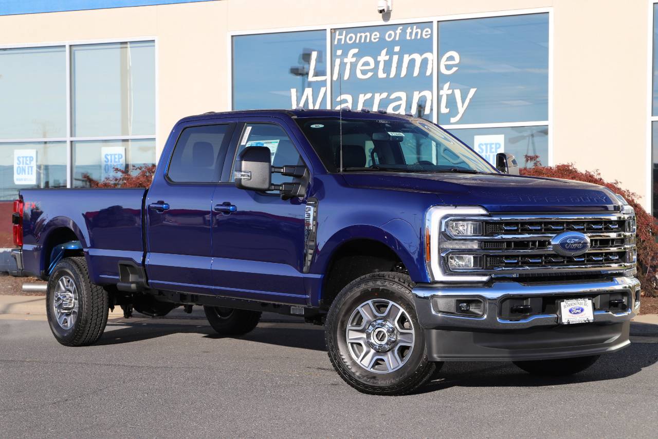 2026 Ford F-350 Super Duty Lariat's photo