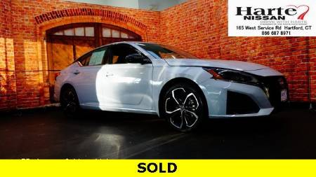 2023 Nissan Altima 2.5 SR