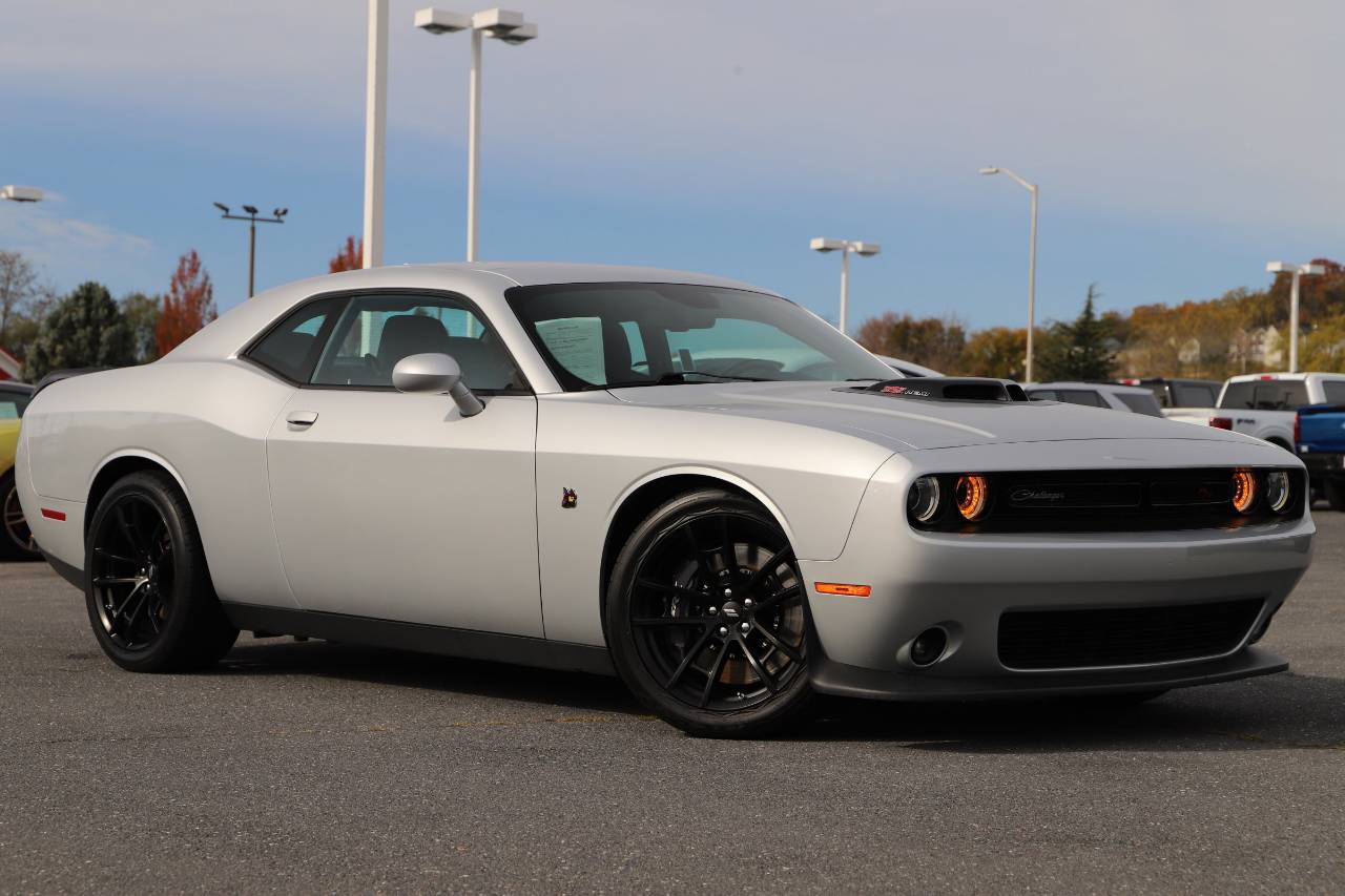 2022 Dodge Challenger R/T's photo