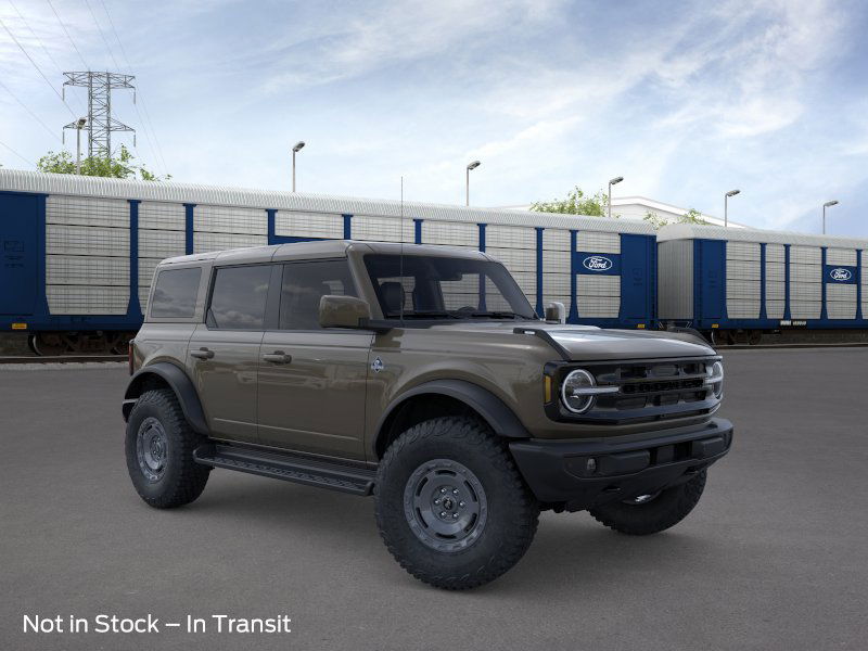 2025 Ford Bronco Outer Banks photo 4