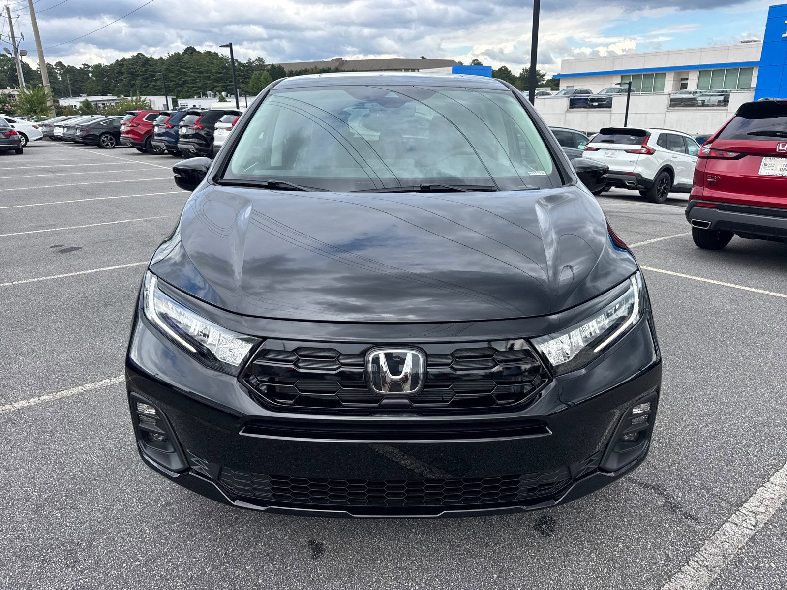 2026 Honda Odyssey Touring photo 2