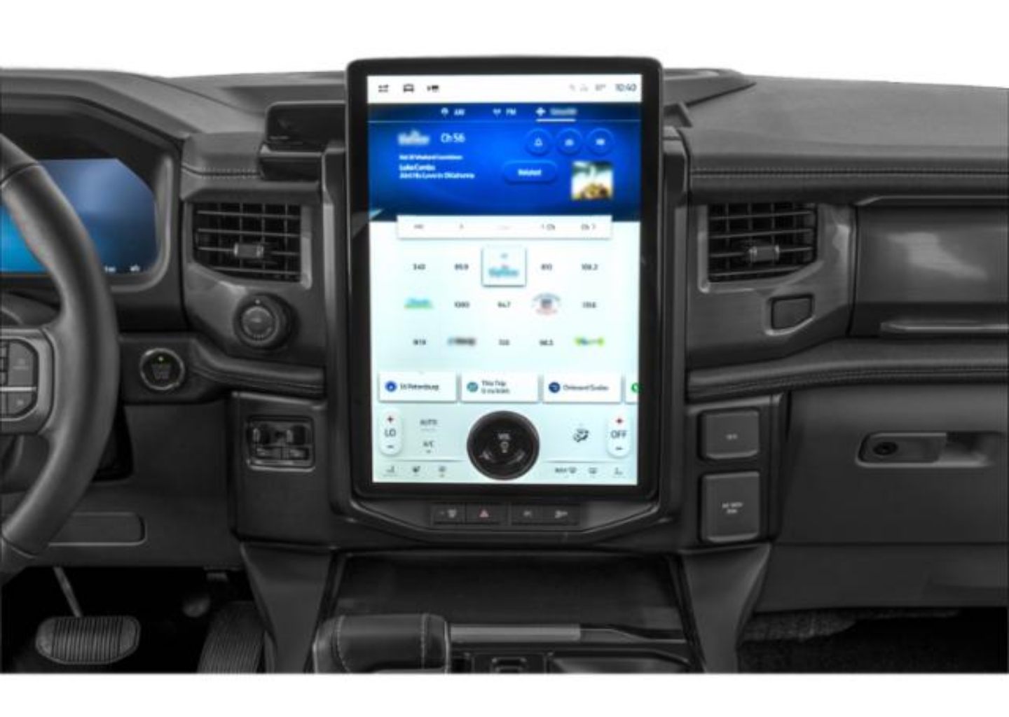 2025 Ford F-150 Lightning Flash - Photo 9