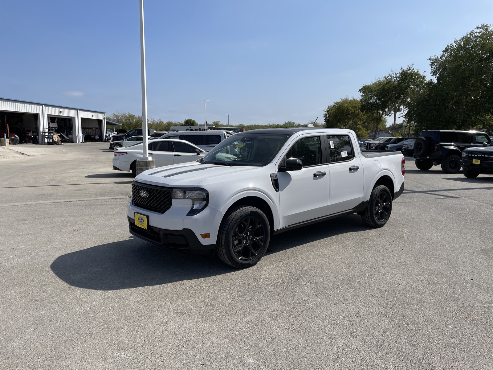 2025 Ford Maverick XLT's photo