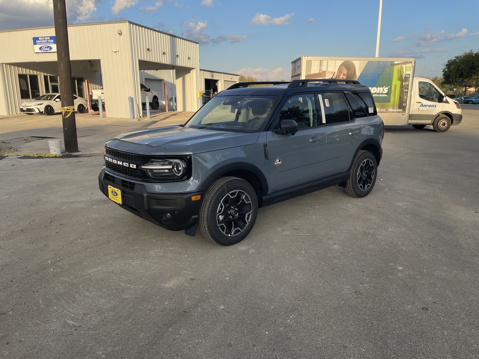 2025 Ford Bronco Sport Outer Banks's photo