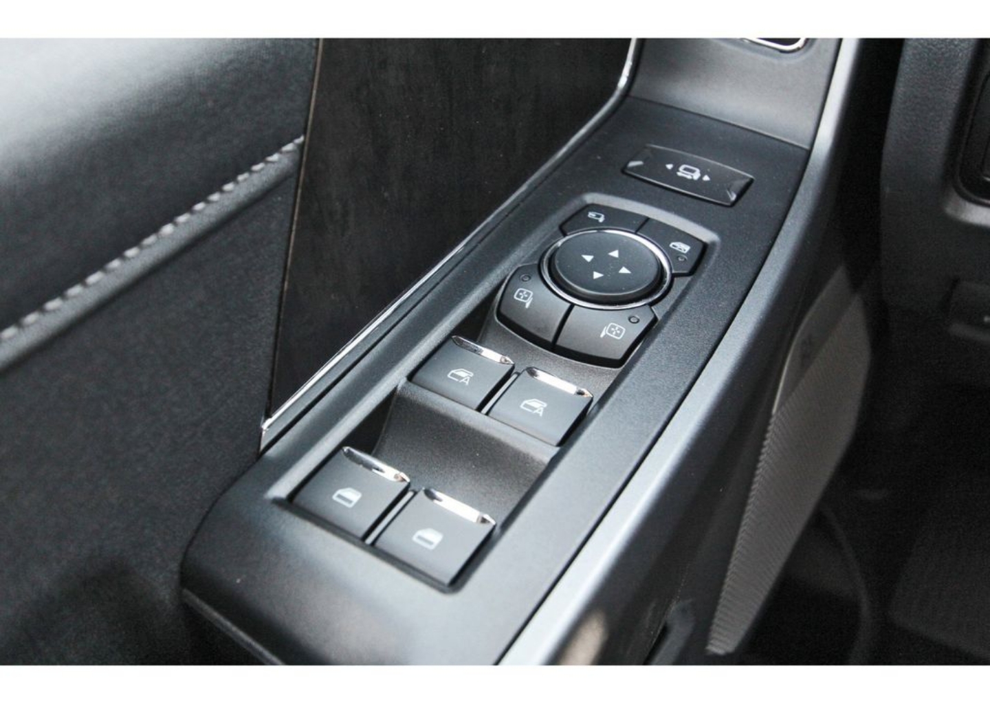 2025 Ford F-350 Super Duty Lariat - Photo 15