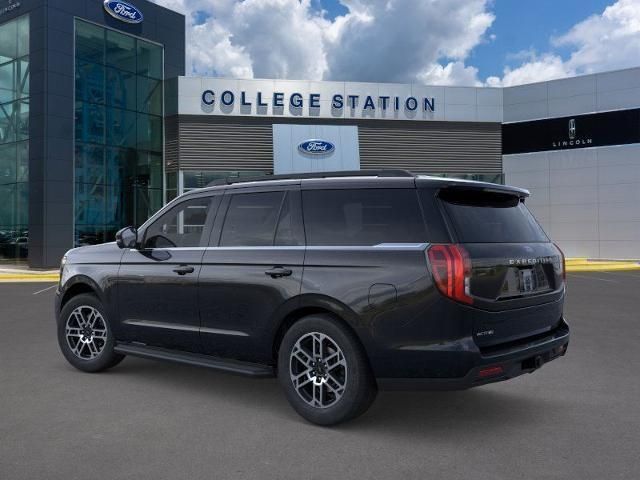 2025 Ford Expedition photo 2