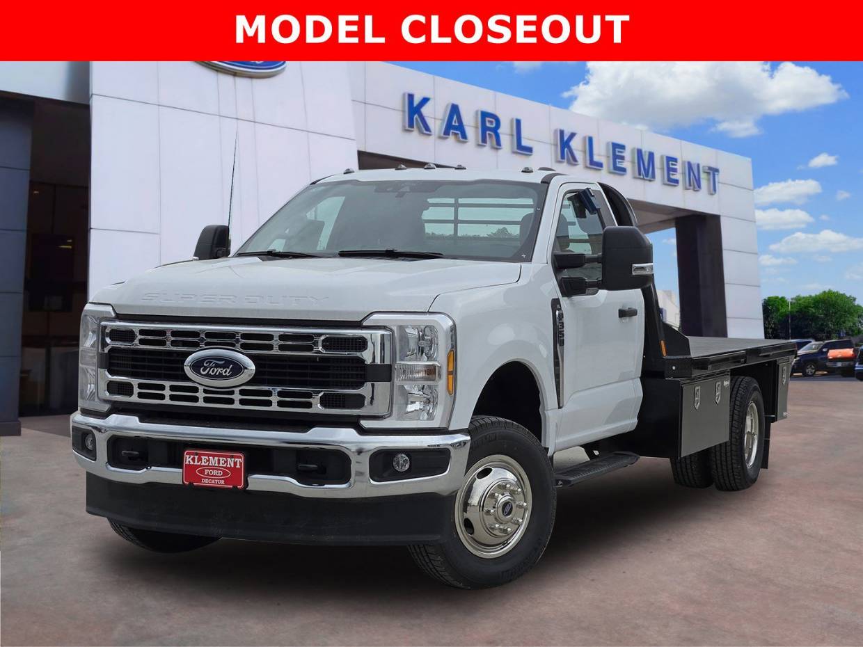 2024 Ford F-350 Super Duty Chassis Cab XL's photo