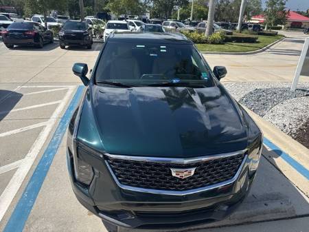 2024 Cadillac XT4 Premium Luxury