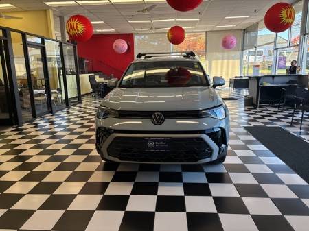 2025 Volkswagen Taos SE