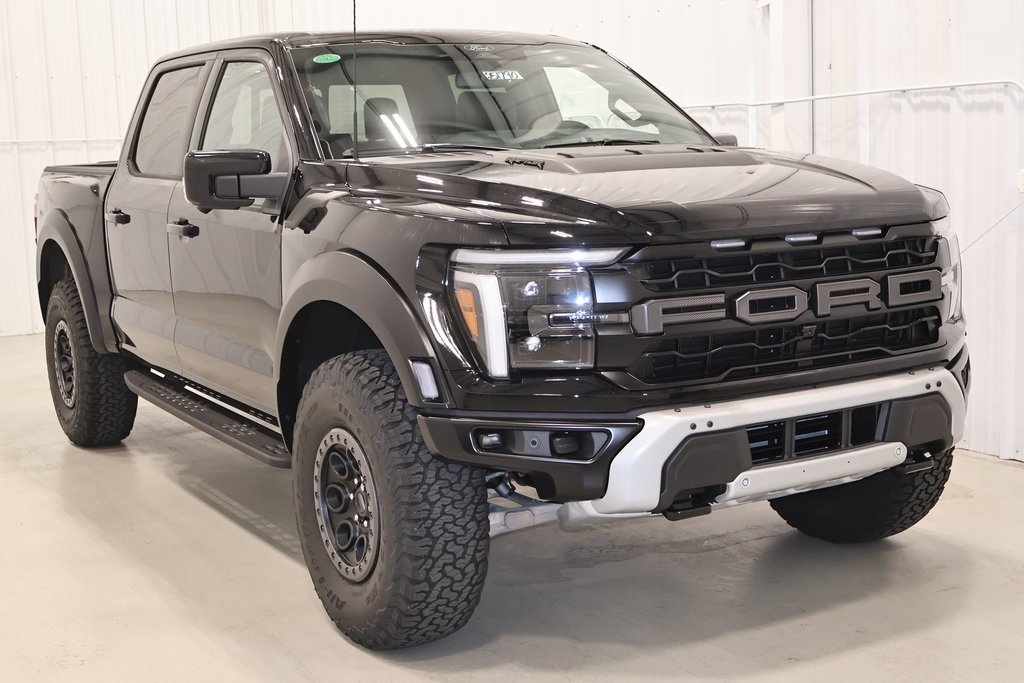 2025 Ford F-150 Raptor photo 2