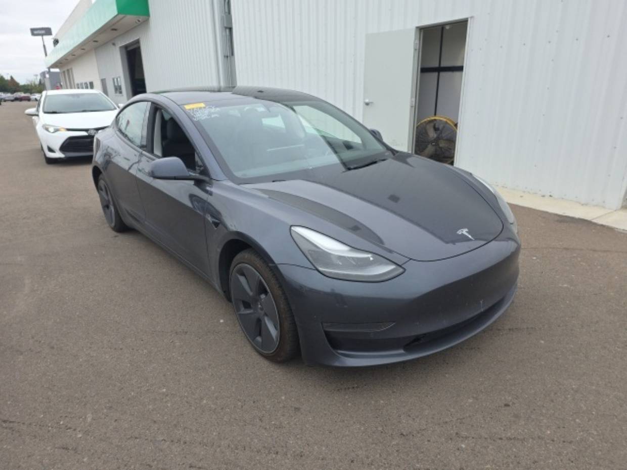 2022 Tesla Model 3 Base