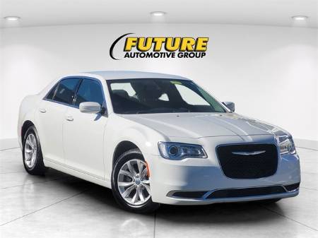 2022 Chrysler 300 Touring